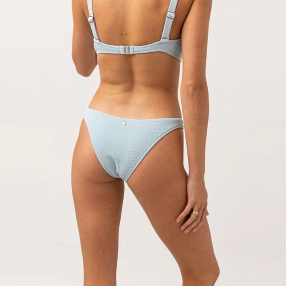 NEW Rhythm wave break beach bikini pant Isla Rib Hi Cut in sky‎ blue, size M - Picture 14 of 16